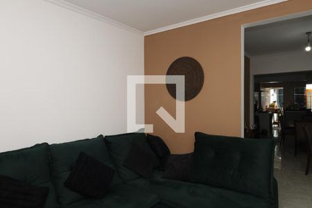 Sala de casa à venda com 4 quartos, 102m² em Jardim Itapemirim, São Paulo