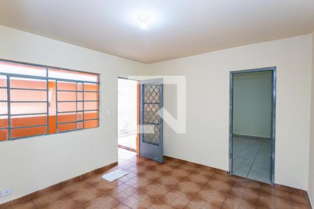 Sala de casa para alugar com 2 quartos, 50m² em Vila Zat, São Paulo