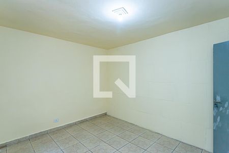 Quarto 1 de casa para alugar com 2 quartos, 50m² em Vila Zat, São Paulo