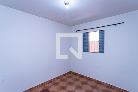 Quarto 2 de casa para alugar com 2 quartos, 50m² em Vila Zat, São Paulo