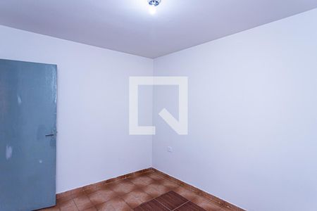 Quarto 2 de casa para alugar com 2 quartos, 50m² em Vila Zat, São Paulo