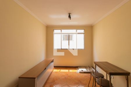 Sala de apartamento para alugar com 2 quartos, 55m² em Lajeado, Cotia