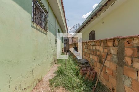 Corredor Lateral de casa à venda com 3 quartos, 360m² em Minaslandia, Belo Horizonte