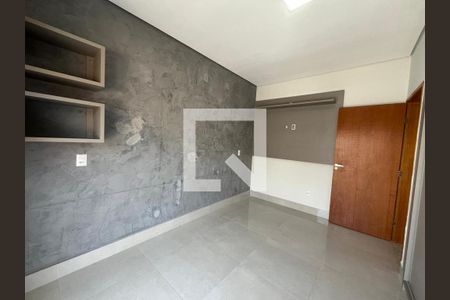 Suíte de casa de condomínio para alugar com 4 quartos, 200m² em Parque Olívio, Hortolândia