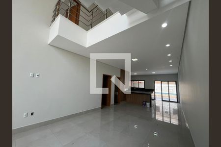 Sala de casa de condomínio para alugar com 4 quartos, 200m² em Parque Olívio, Hortolândia