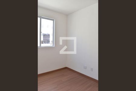 Quarto 1 de apartamento para alugar com 2 quartos, 44m² em Uberaba, Curitiba