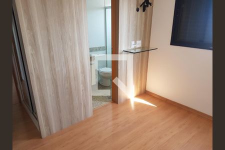 Corredor de apartamento à venda com 3 quartos, 99m² em Sagrada Família, Belo Horizonte