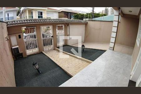 Casa à venda com 4 quartos, 300m² em Jardim São Paulo, São Paulo