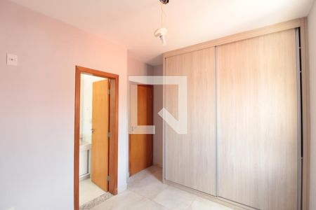 Suite de apartamento à venda com 3 quartos, 64m² em Santa Amélia, Belo Horizonte