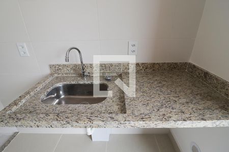 Sala/Cozinha de apartamento à venda com 1 quarto, 28m² em Jardim São Paulo, São Paulo