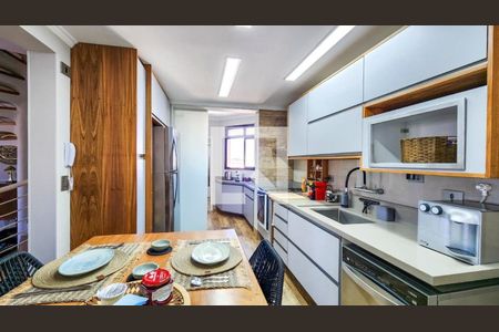 Foto 03 de apartamento à venda com 4 quartos, 216m² em Pompeia, São Paulo