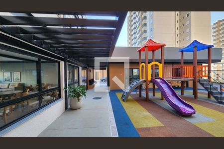 Apartamento à venda com 64m², 2 quartos e 1 vaga Apartamento à venda com 64m², 2 quartos e 1 vagaÁrea comum - Playground