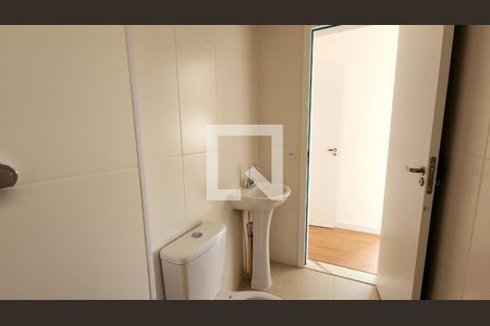 Apartamento à venda com 64m², 2 quartos e 1 vaga Apartamento à venda com 64m², 2 quartos e 1 vagaBanheiro da Suíte