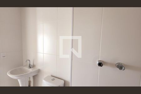 Apartamento à venda com 64m², 2 quartos e 1 vaga Apartamento à venda com 64m², 2 quartos e 1 vagaBanheiro