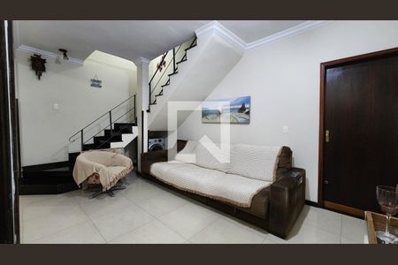 Sala de casa para alugar com 3 quartos, 149m² em Aparecida, Santos