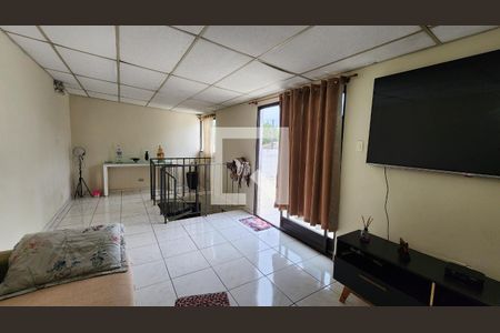 Sala de TV de casa para alugar com 3 quartos, 149m² em Aparecida, Santos