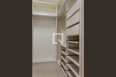 Closet da Suíte 1 de casa para alugar com 4 quartos, 257m² em Centro, São Bernardo do Campo