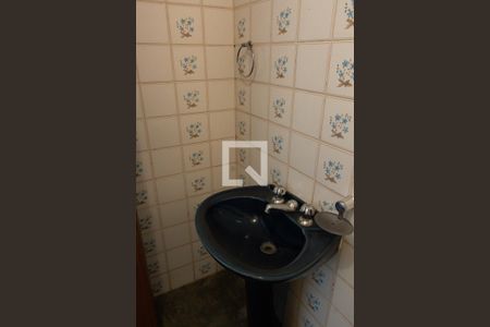 LAVABO de casa à venda com 3 quartos, 303m² em Jardim Sorirama (sousas), Campinas