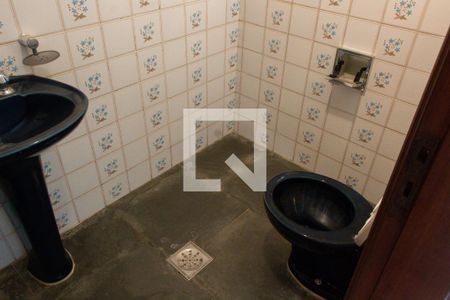 LAVABO de casa à venda com 3 quartos, 303m² em Jardim Sorirama (sousas), Campinas