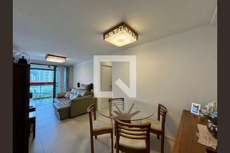 Sala de apartamento à venda com 2 quartos, 72m² em Recreio dos Bandeirantes, Rio de Janeiro