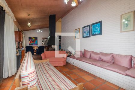 Casa à venda com 217m², 3 quartos e 5 vagasSala