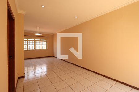 Sala de casa para alugar com 3 quartos, 165m² em Jardim California, Ribeirão Preto