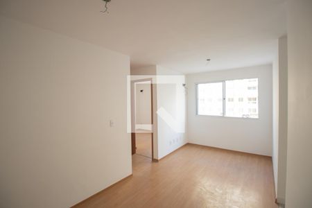 Sala de apartamento para alugar com 2 quartos, 46m² em Colubande, São Gonçalo