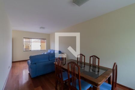 Sala de casa à venda com 3 quartos, 128m² em Jardim Alto Pedroso, São Paulo