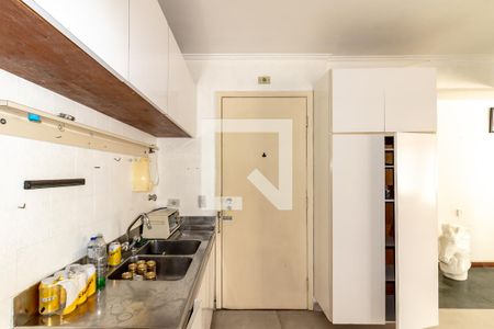 Cozinha de apartamento à venda com 2 quartos, 105m² em Vila Uberabinha, São Paulo