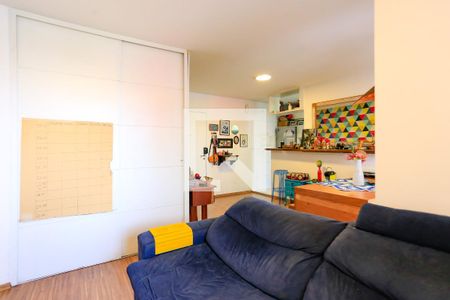 Sala de apartamento à venda com 2 quartos, 77m² em Jardim Arpoador, São Paulo