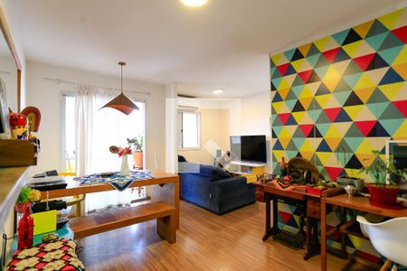 Sala de Estar de apartamento à venda com 2 quartos, 77m² em Jardim Arpoador, São Paulo