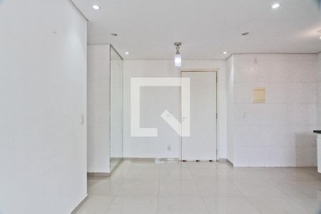 Sala de apartamento para alugar com 2 quartos, 50m² em Loteamento City Jaragua, São Paulo