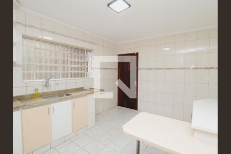 Cozinha de casa para alugar com 3 quartos, 120m² em Parque Casa de Pedra, São Paulo