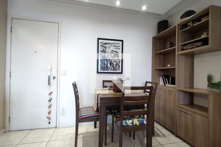 Sala de apartamento à venda com 2 quartos, 60m² em Pechincha, Rio de Janeiro