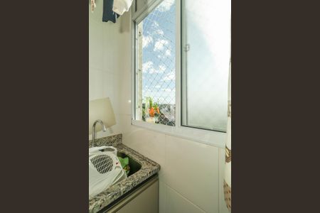 Cozinha e Área de Serviço de apartamento à venda com 2 quartos, 44m² em Rubem Berta, Porto Alegre