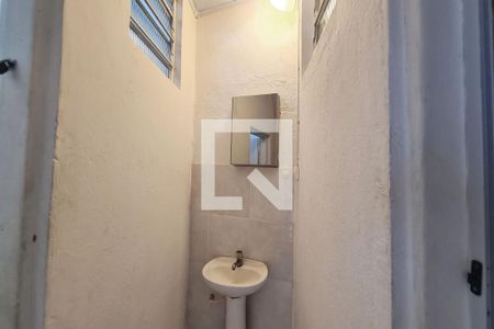 Banheiro de casa para alugar com 1 quarto, 20m² em Vila Formosa, São Paulo