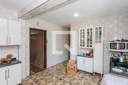 Sala e cozinha de casa para alugar com 2 quartos, 120m² em Vila Cavaton, São Paulo