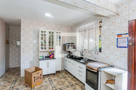 Sala e cozinha de casa para alugar com 2 quartos, 120m² em Vila Cavaton, São Paulo