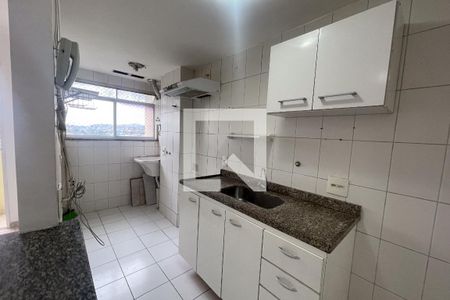 Cozinha de apartamento para alugar com 2 quartos, 51m² em Centro, Duque de Caxias