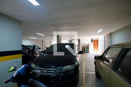 Garagem de apartamento à venda com 2 quartos, 120m² em Sagrada Família, Belo Horizonte