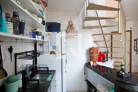 Sala/Cozinha de apartamento à venda com 2 quartos, 120m² em Sagrada Família, Belo Horizonte