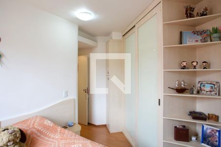 Suíte de apartamento à venda com 2 quartos, 120m² em Sagrada Família, Belo Horizonte