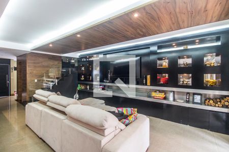 Sala de TV de casa de condomínio à venda com 3 quartos, 310m² em Tamboré, Santana de Parnaíba