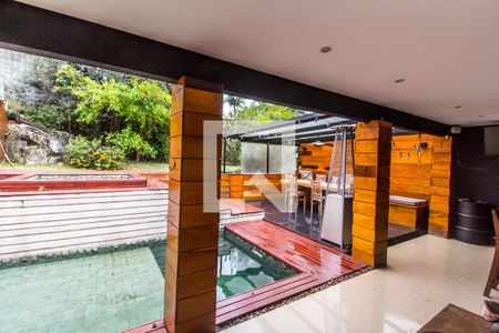 Vista da Sala de casa de condomínio à venda com 3 quartos, 310m² em Tamboré, Santana de Parnaíba