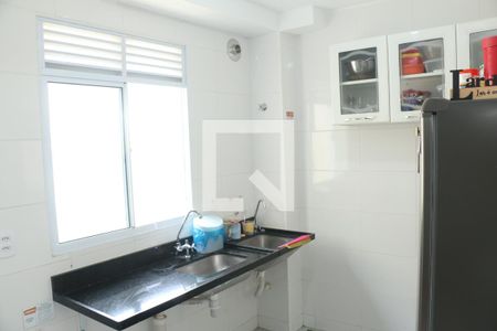 Sala/Cozinha de apartamento para alugar com 2 quartos, 42m² em Jardim Alvorada, Nova Iguaçu