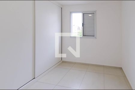 Quarto 1 de apartamento para alugar com 2 quartos, 60m² em Buritis, Belo Horizonte