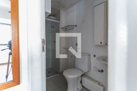 Banheiro de apartamento para alugar com 1 quarto, 34m² em Moema, São Paulo