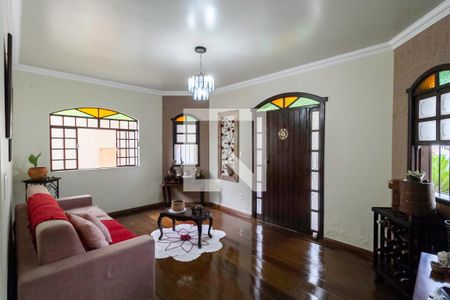 Sala de casa à venda com 3 quartos, 235m² em Santa Amelia, Belo Horizonte