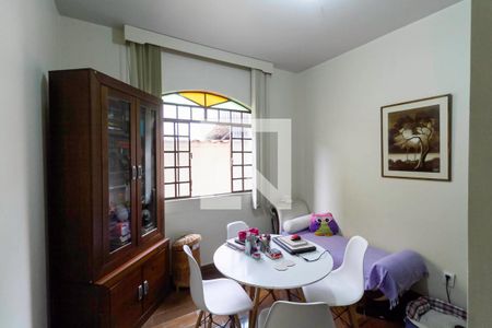 Quarto 2 de casa à venda com 3 quartos, 235m² em Santa Amelia, Belo Horizonte