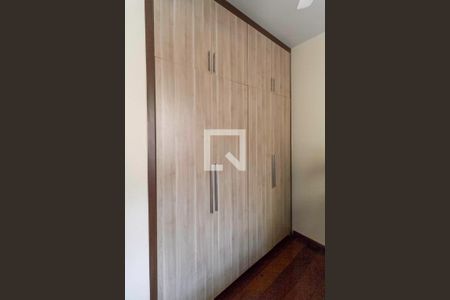 Quarto 1 de casa à venda com 3 quartos, 235m² em Santa Amelia, Belo Horizonte